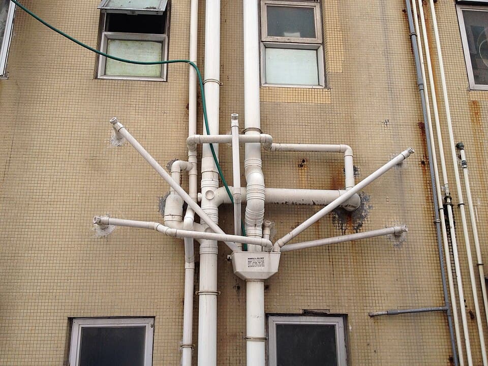 香港住宅外牆水喉維修參考相片